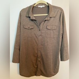Olive green 3/4 length sleeve top